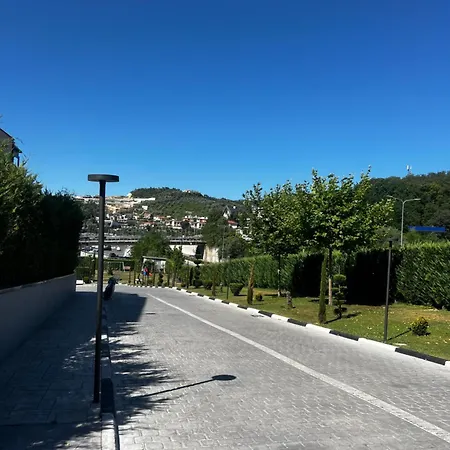 شقة Lux