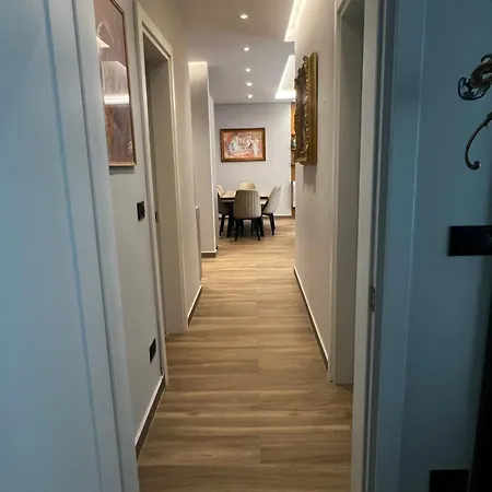 Alisof Luxury Apartament Lunder